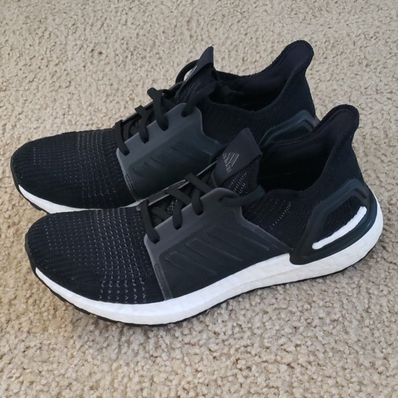 adidas Shoes - ULTRA BOOST 19